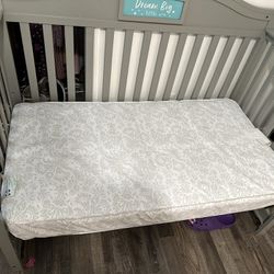 Graco 3 In 1 Crib With A Mattress 
