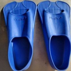 Water Shoes Brand New  Size Xl for men and women  size is on the picture 