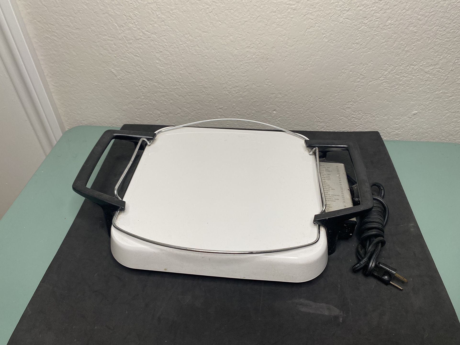 Corning Ware Electromatic Heater Base Kitchen Skillet Hot Plate P-12-ES