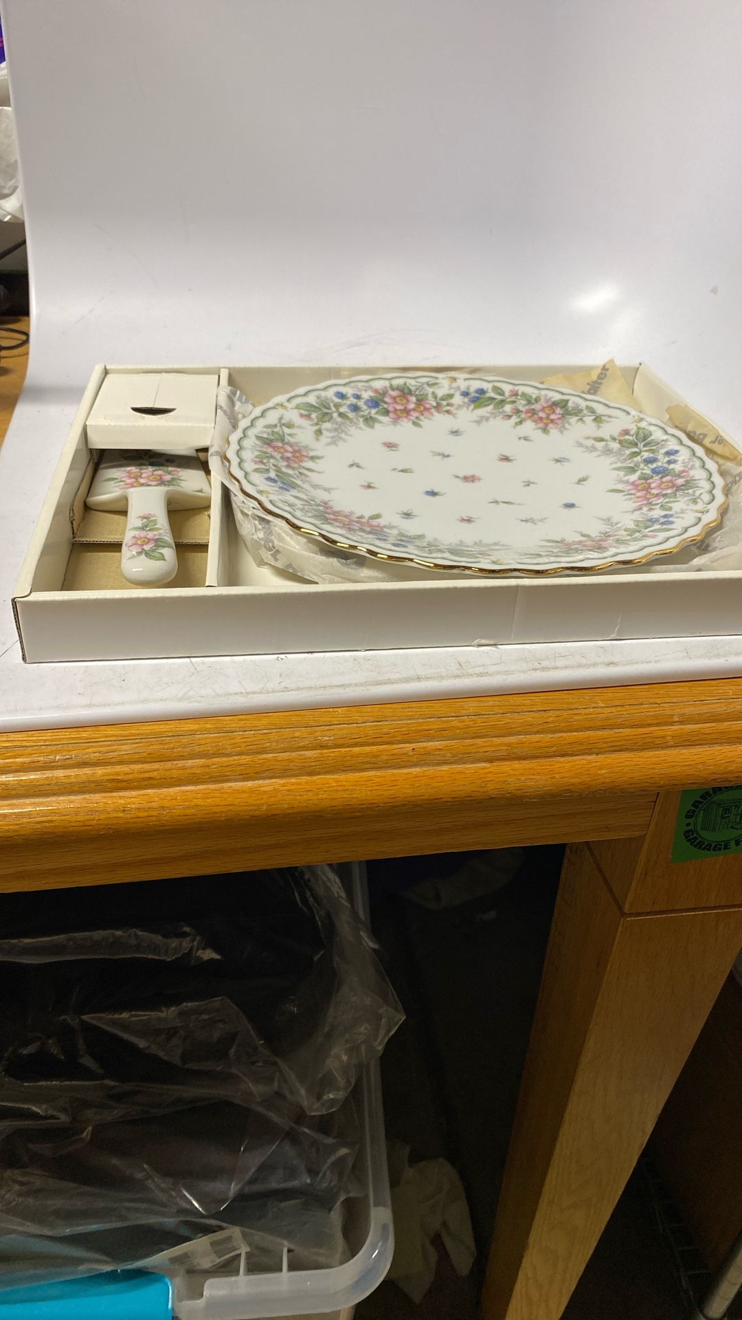 Japan Spring Floral Gold Trim Porcelain Plate With Server