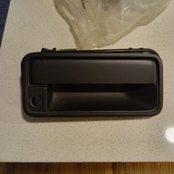 Chevy GMC TRUCK DOOR HANDLE  95-99