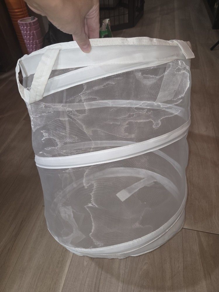 White Mesh Pop Up Hamper