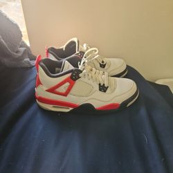 Jordan 4s