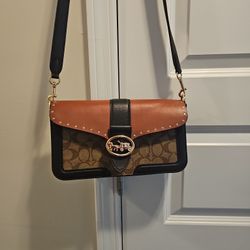 Coach Cross Body Cluth Convertible Purse