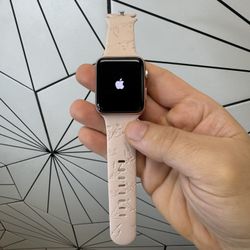 Apple Watch RoseGold 42mm GPS & Cellular Unlocked like New