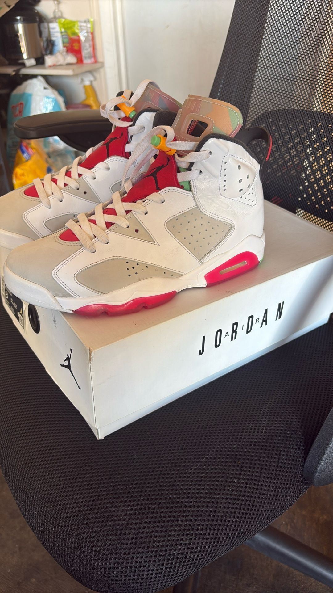 Jordan’s 6 Retro Hare