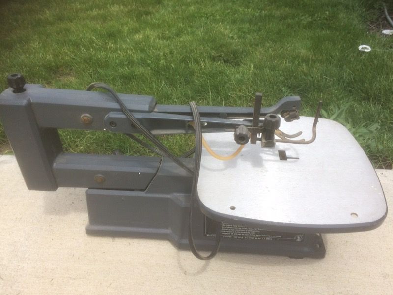 Scroll saw