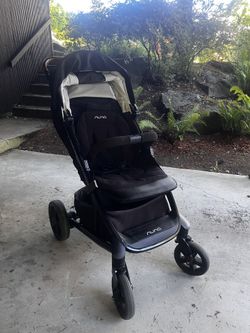 Nuna Mixx Stroller - Very Good Condition