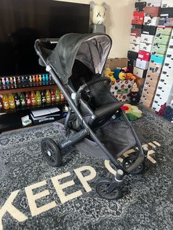 Uppa baby stroller, bassinet, & car seat base