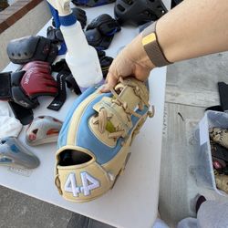 44 Pro Custom RH Infield Baseball Glove 11.5" (Used)