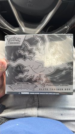 Pokémon Center pitch black ETB