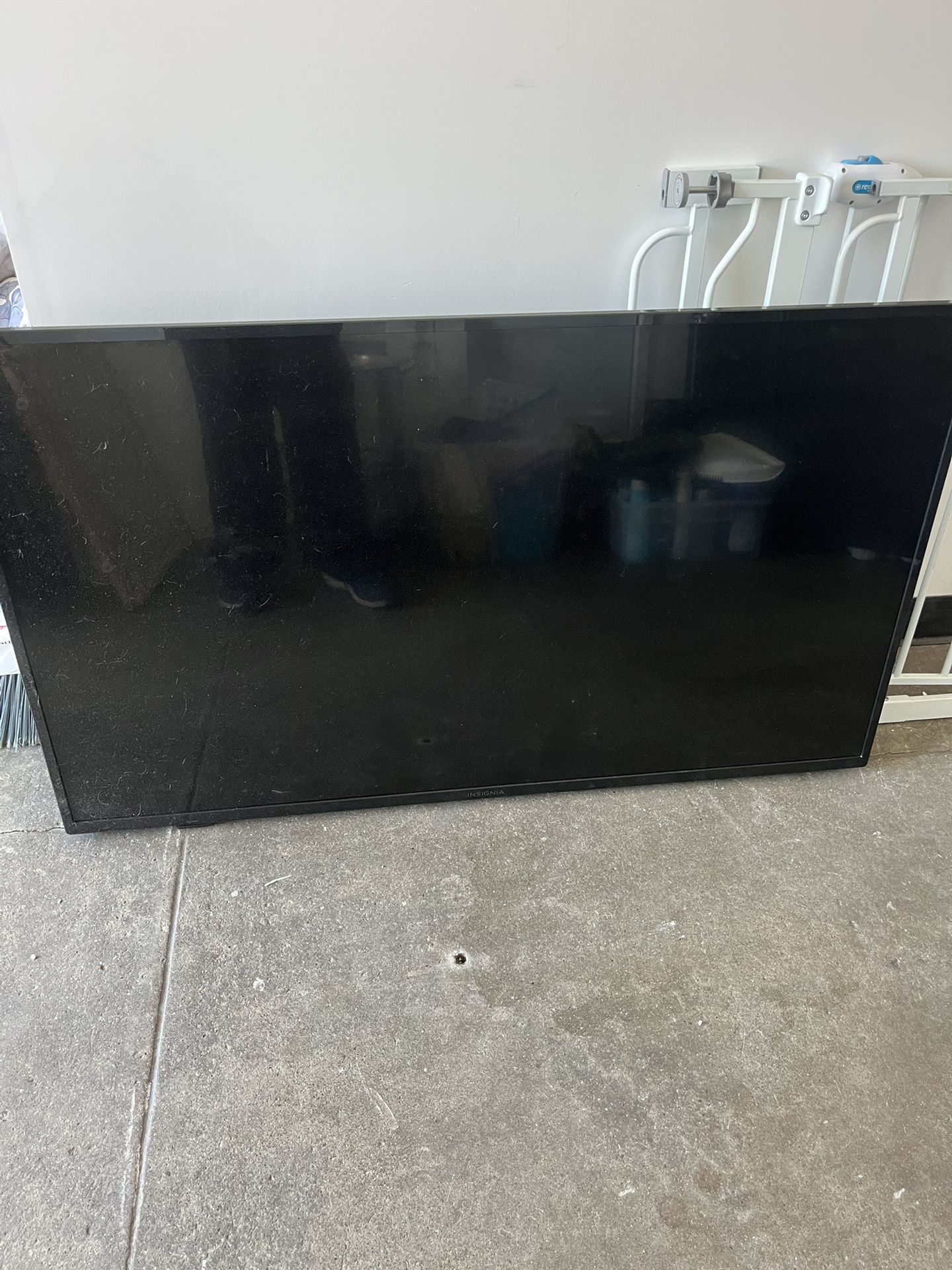 Free 55” Smart Tv Damaged During Move