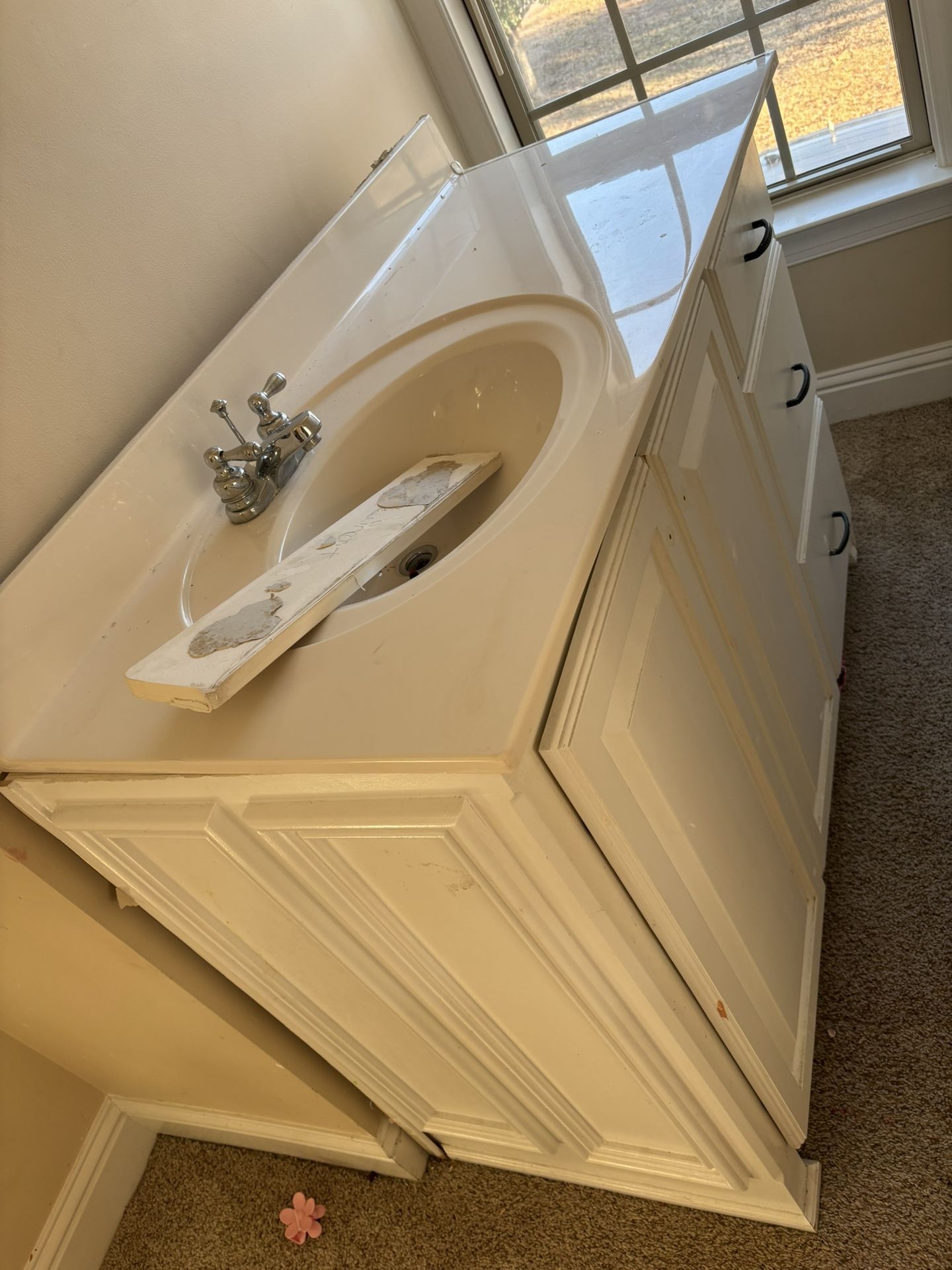 Bathroom Vanity Free