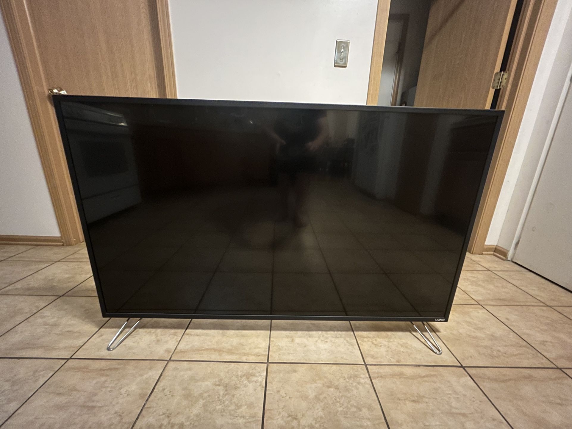 Vizio M55-E0 55" 4K Smart TV Dolby Vision & HDR