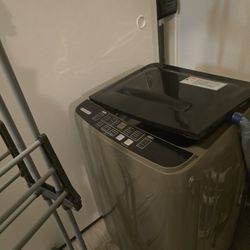 Lavadora Y Tendedero