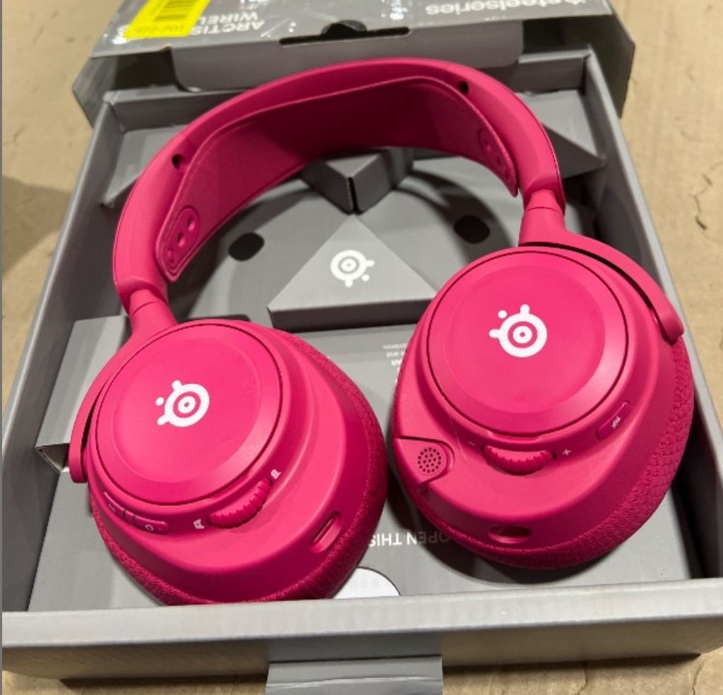 Steel Series Arctis Nova 7 Wireless Series Gen 2 Headset