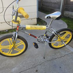 2 Bmx 1999 Stranger Things Y 2005 K.O