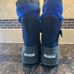 Boys Columbia Boots size