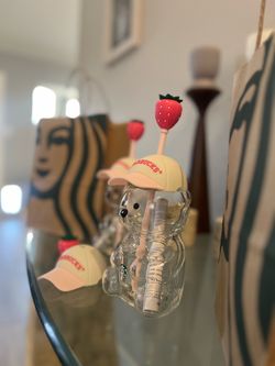 Viral Starbucks Barista Bear cup!🤩