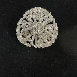 VINTAGE CRYSTAL BROOCH Costume Jewelry 