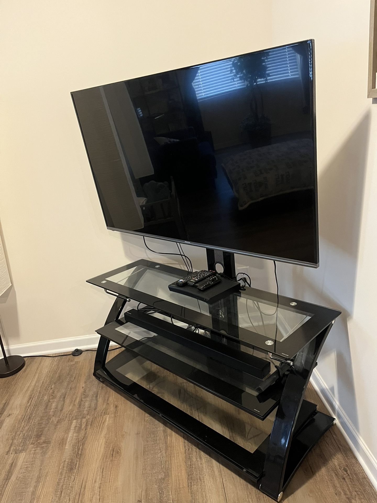 Tv Stand & TV