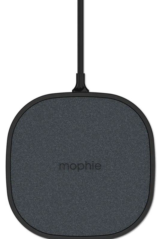mophie 15W Universal Wireless Charge Pad, Qi-Compatible Charger for Samsung Galaxy, Google Pixel, Apple iPhone 11/12/13 (Mini, Pro, and Pro Max), iPho