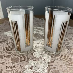 2 Vintage Goblets