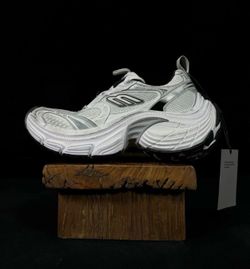 BALENCIAGA 6XL