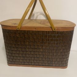 Myers’s Rum Vintage Picnic Basket