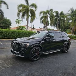 Mercedes Benz GLS 63 2022