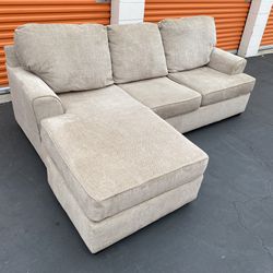 Like New Living Spaces Sectional Sofa W Chaise Lounge ! Free Delivery 