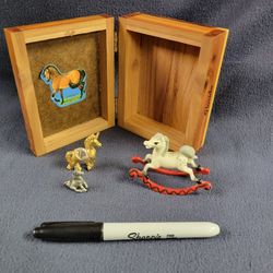 Vintage Hagen Renakor Porcelain Horse And 2 Unicorns W/ Keepsake Box
