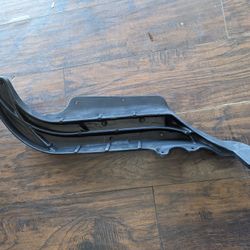 Hood Pivot Bracket For Freightliner Cascadia (Aftermarket)