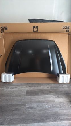 New open box 2017 2018 2019 FORD ESCAPE FRONT HOOD OEM BLACK