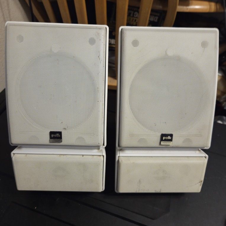 Polk Monitor Series 2 White Outdoor Bookshelf Speakers Made In USA