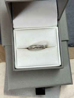 14k White Gold Diamond Band Ring
