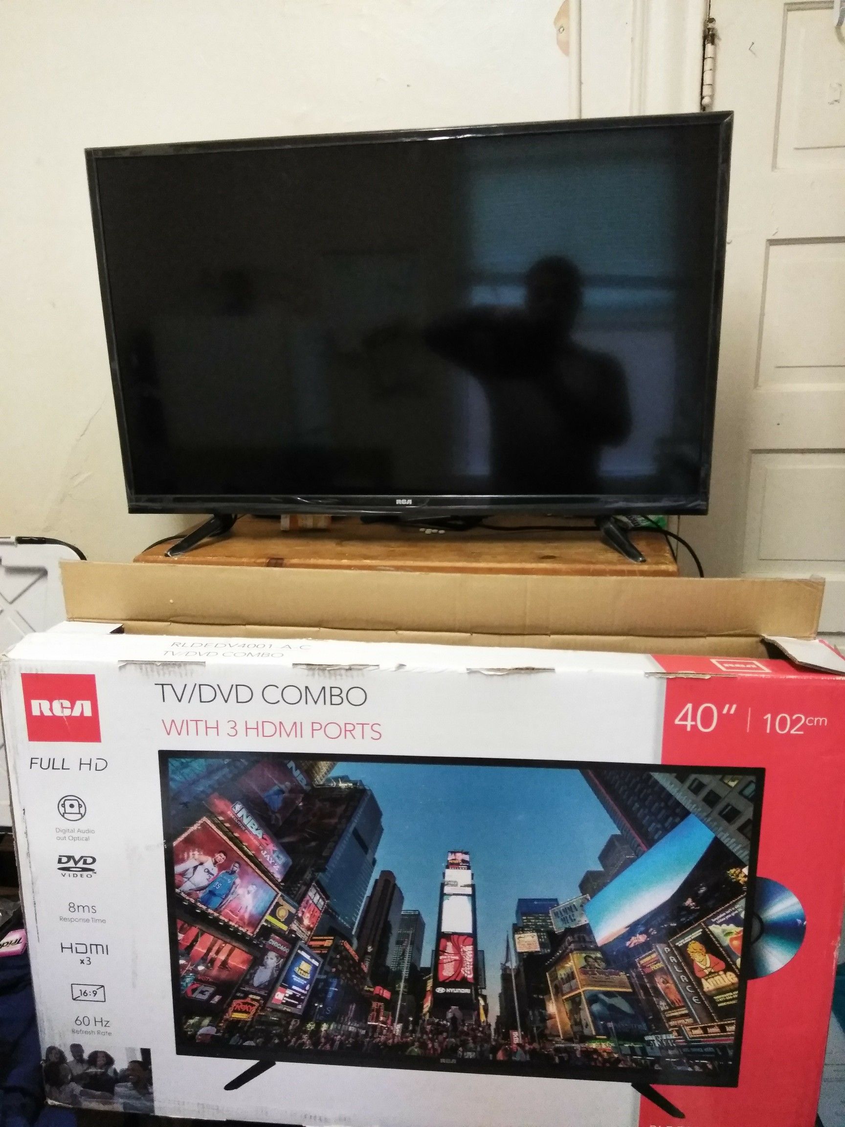 40" RCA Full-HD LED-TV/DVD combo