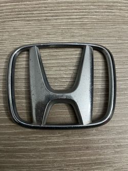 2004-05 Honda civic front grille emblem