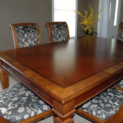 Ethan Allen Townhouse Collection Rectangular Dining Table & Adison Side Chairs