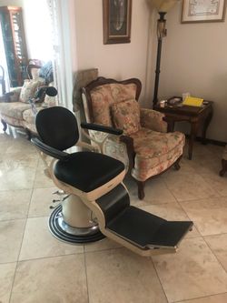 Vintage Dentist Barber Tattoo Artist Chair