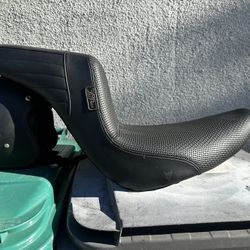 Le Pera LYR-590BW Kickflip Basket Weave Harley M8 Softail Fatbob FXFB