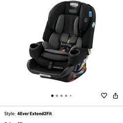 Graco Extend2fit DLX Car seat 