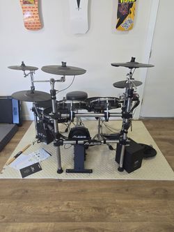 Alesis DM10X Mesh Electronic Drum Kit Bundle – Ready to Play