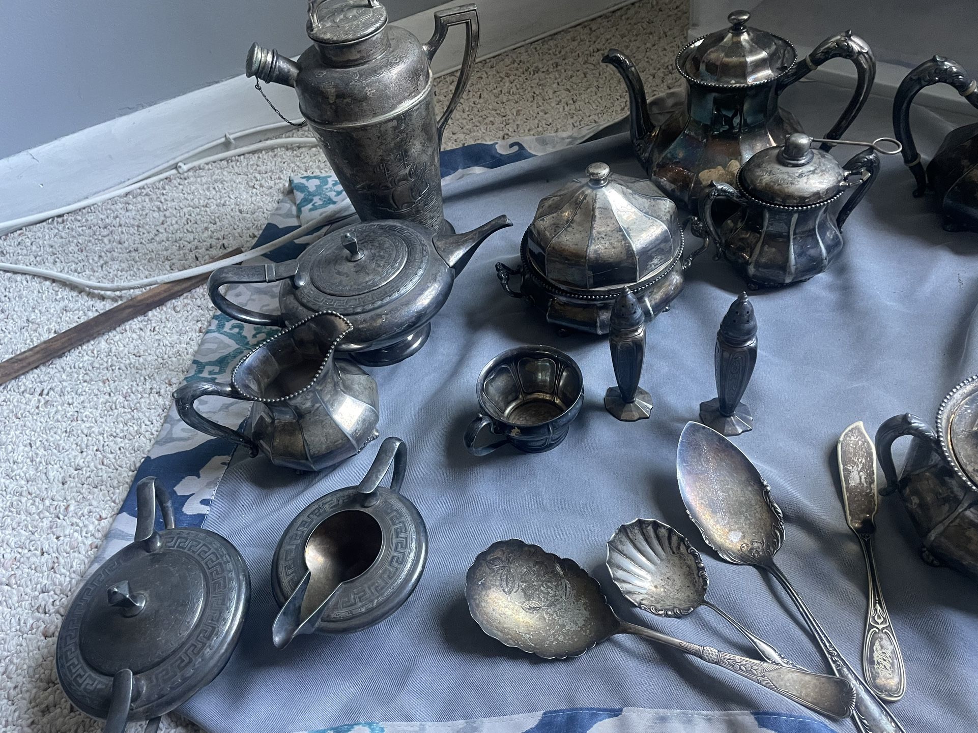 Read And Barton, Silver Plated, Tea, And Dining Sets, Purchased 20 Years Ago, At The Mfg Facility In Mass By My Great Grandparents. East Haven.