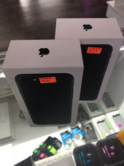 iPhone 7 Unlocked, brand new in box with all accessories