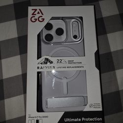 ZAGG Screen Protector and Case Iphone 17 PRO