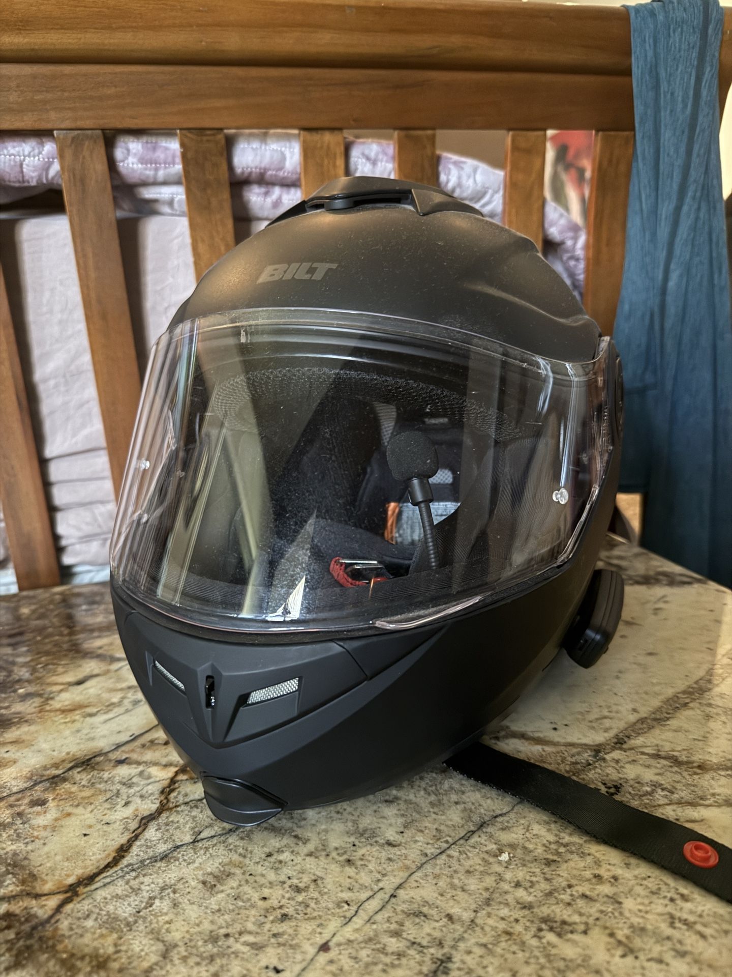 BILT Nomad Modular Women’s Motorcycle Helmet + Cardo Spirit HD Bluetooth – Unused, Ready to Ride
