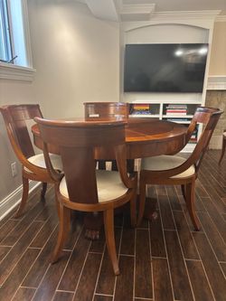 Round Wood Dining Table with 4 Chairs