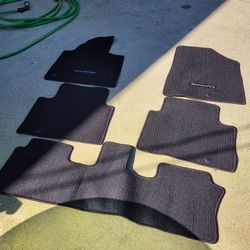 2017 Hyundai Santa Fe Floor Mats