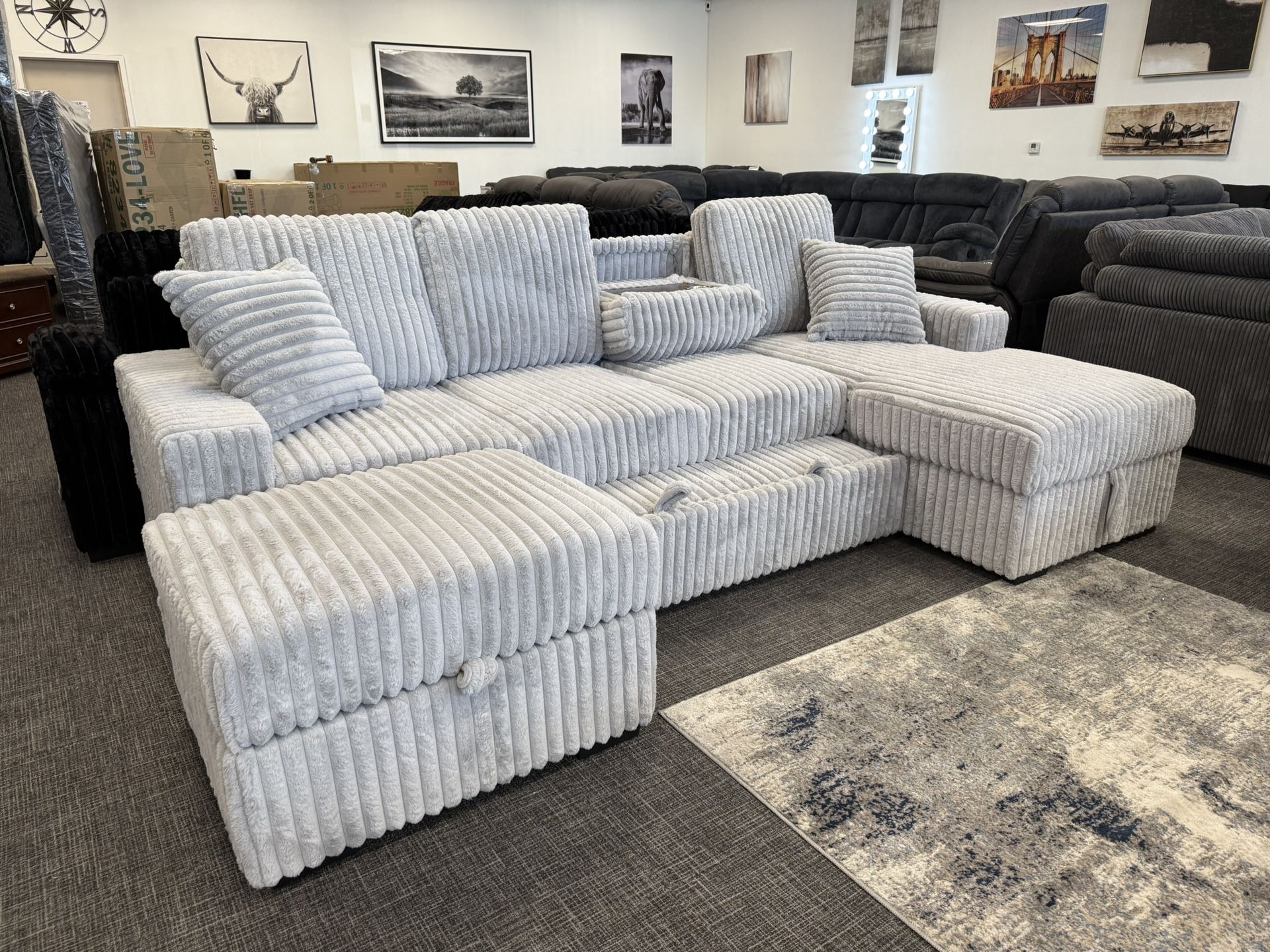 🪑 Light Gray Corduroy Sectional w/ Sleeper & Storage – $999!